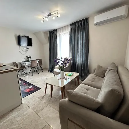 Old Town 3 With Free Private Parking شقة بلوفديف
